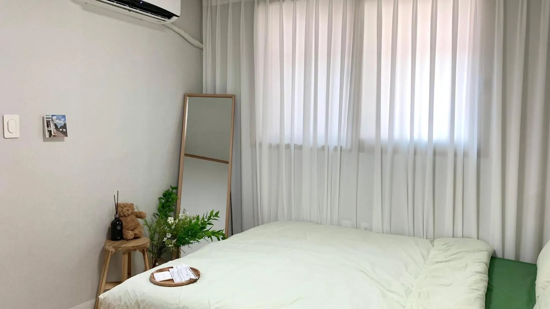 Youjin House Seoul 0*,  South Korea